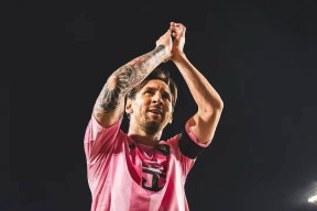 KAIYUN SPORTS官网-尤文图斯梅西摔倒