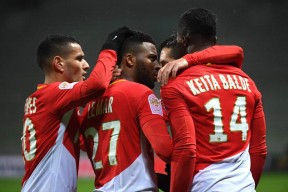 开云体育在线平台-关于转会期摩纳哥备战法国杯，防线松动细节曝光，压力陡增，团队化学反应显著的信息